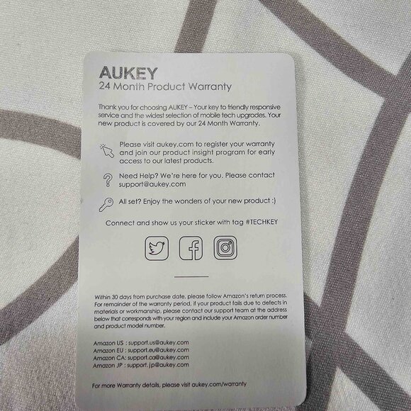 AUKEY KMG17 Mechanical Keyboard, Blue Switches 104key with Volume Control Button - Picture 4 of 6